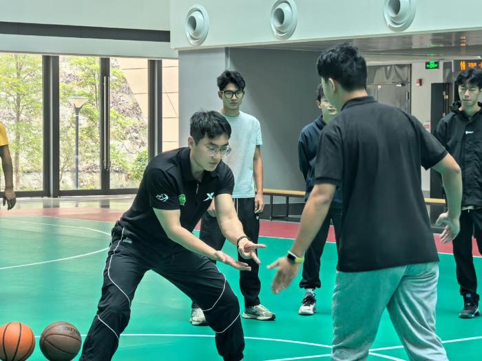 敏捷性训练对篮球比赛表现的影响及解决方案_2